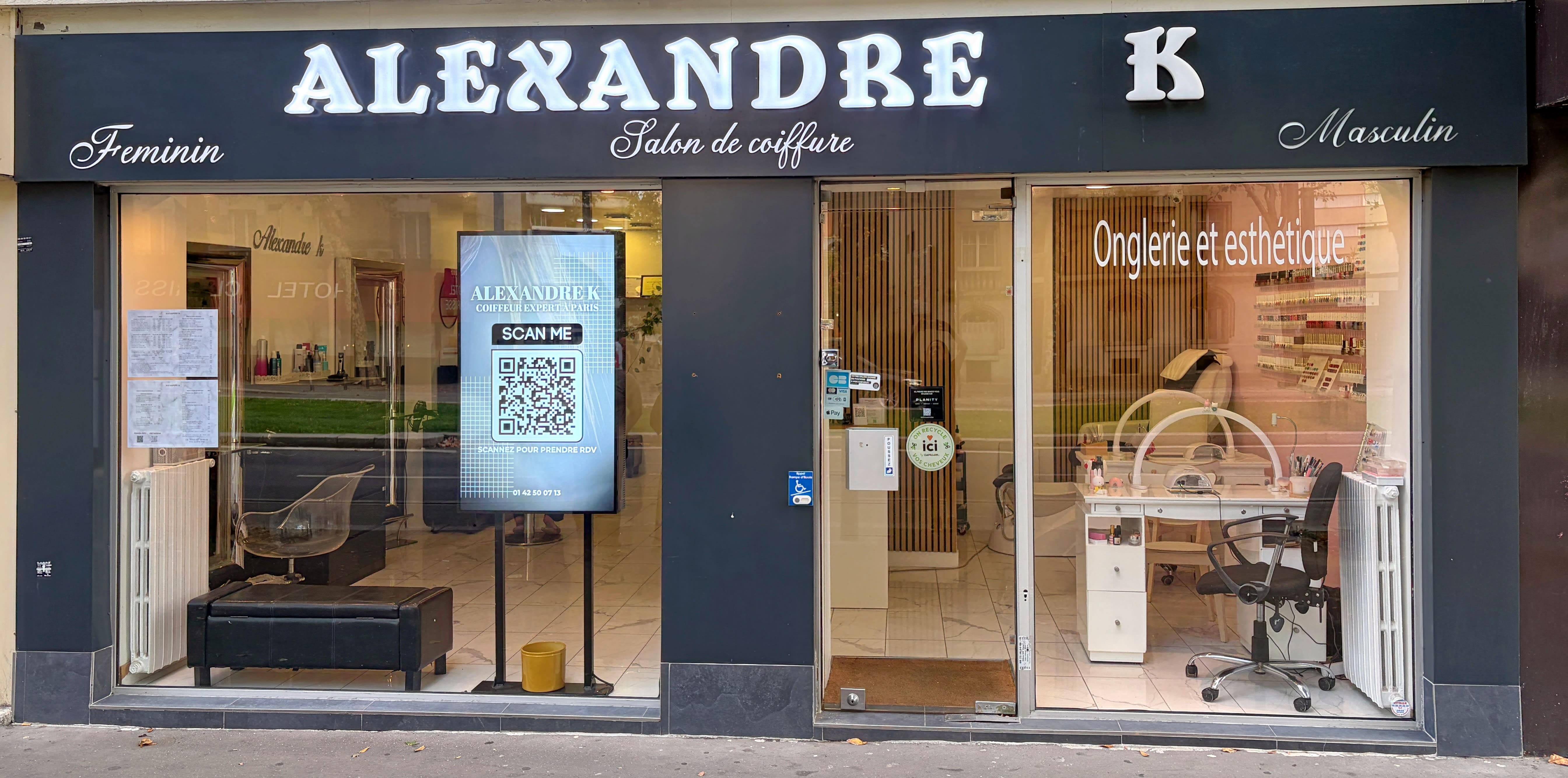 Devanture du salon Alexandre K - Coiffure, Onglerie, Esthétique