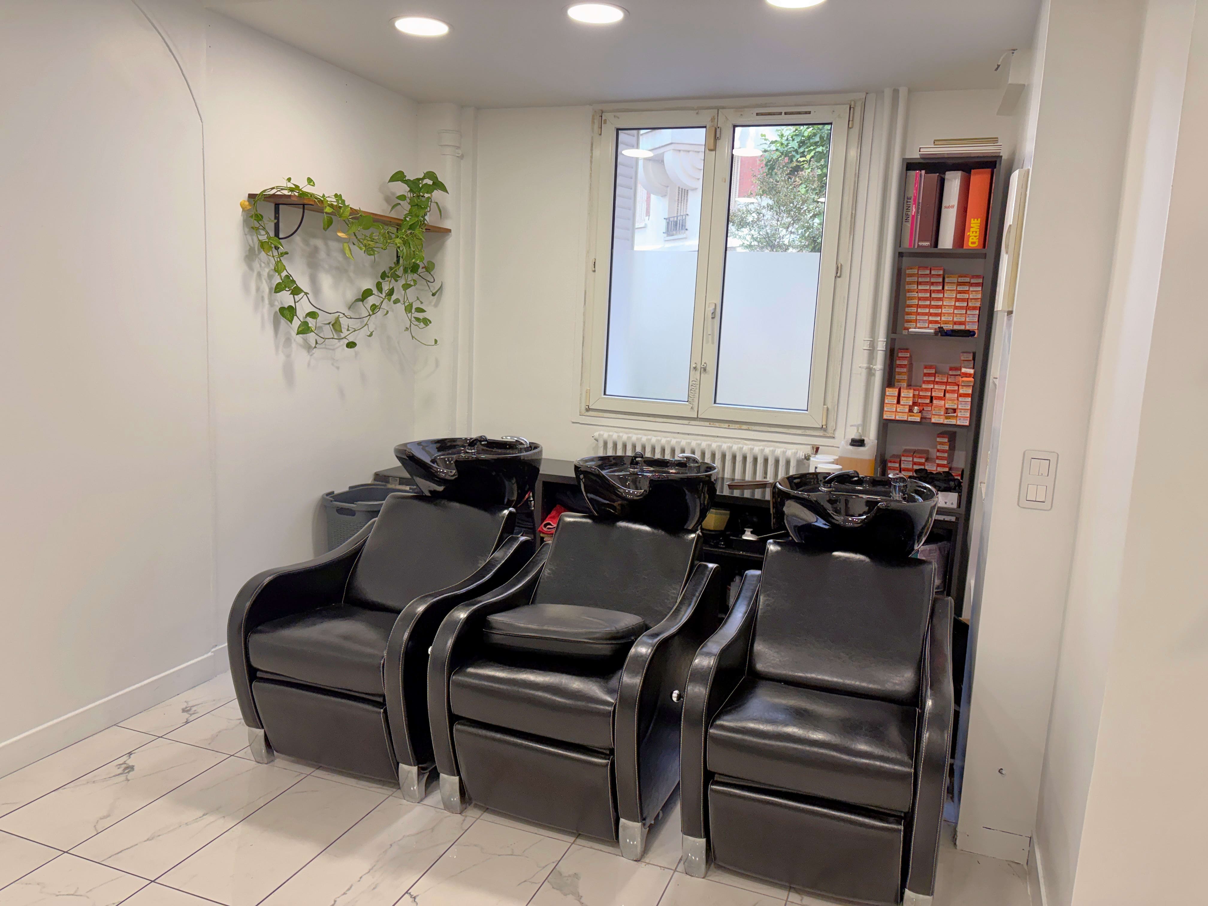 Espace soin des cheveux du salon Alexandre K - Coiffure, Onglerie, Esthétique